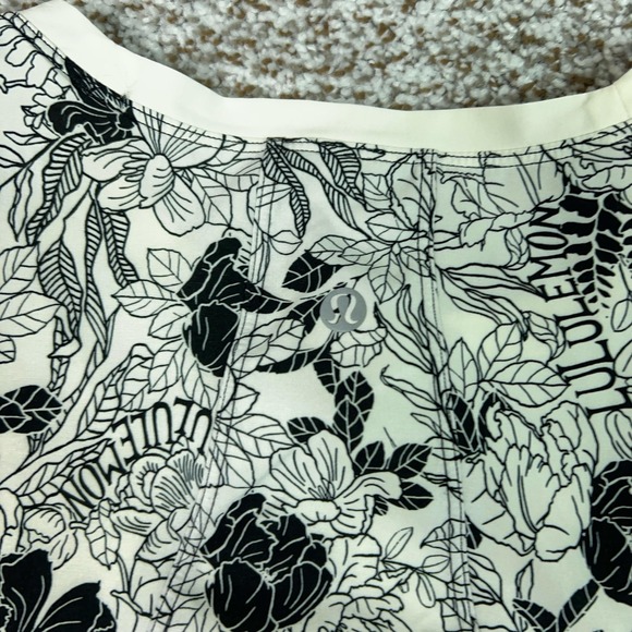 Lululemon Tank Top Womens Medium White Floral Open Cropped Yoga Gym Athletic - Picture 2 of 6